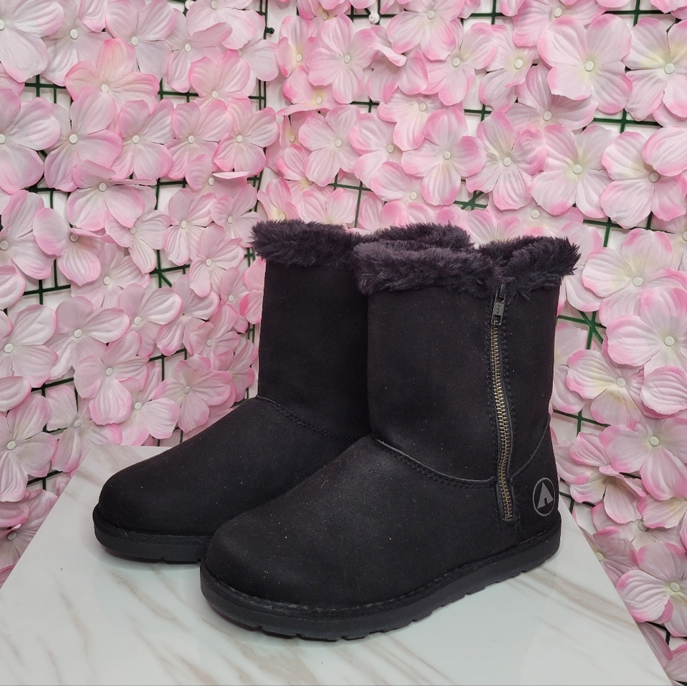 AIRWALK // Black Boots